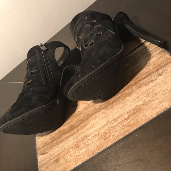 LIKE NEW ***Jessica Simpson black platform heels - Picture 4 of 7